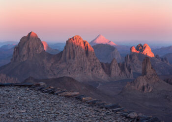 Algerian Sahara : Tourism … pleasure and wealth