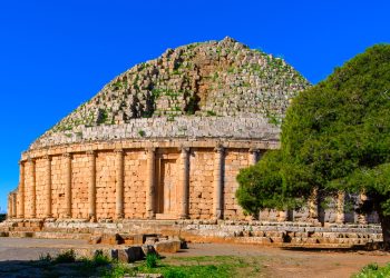 Qabr Al-Rûmiyya, story of an undying love